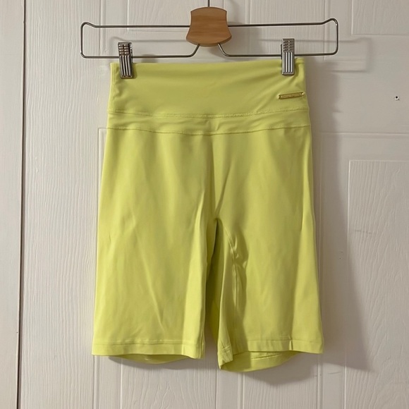 Gymshark shorts - Picture 3 of 5